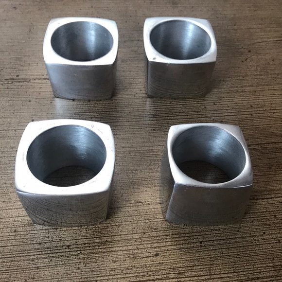 MCM STYLE NAPKING HOLDERS - Picture 2 of 5